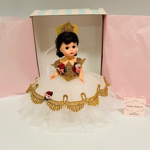 Madame Alexander Holiday Ballerina doll 28525 NIB